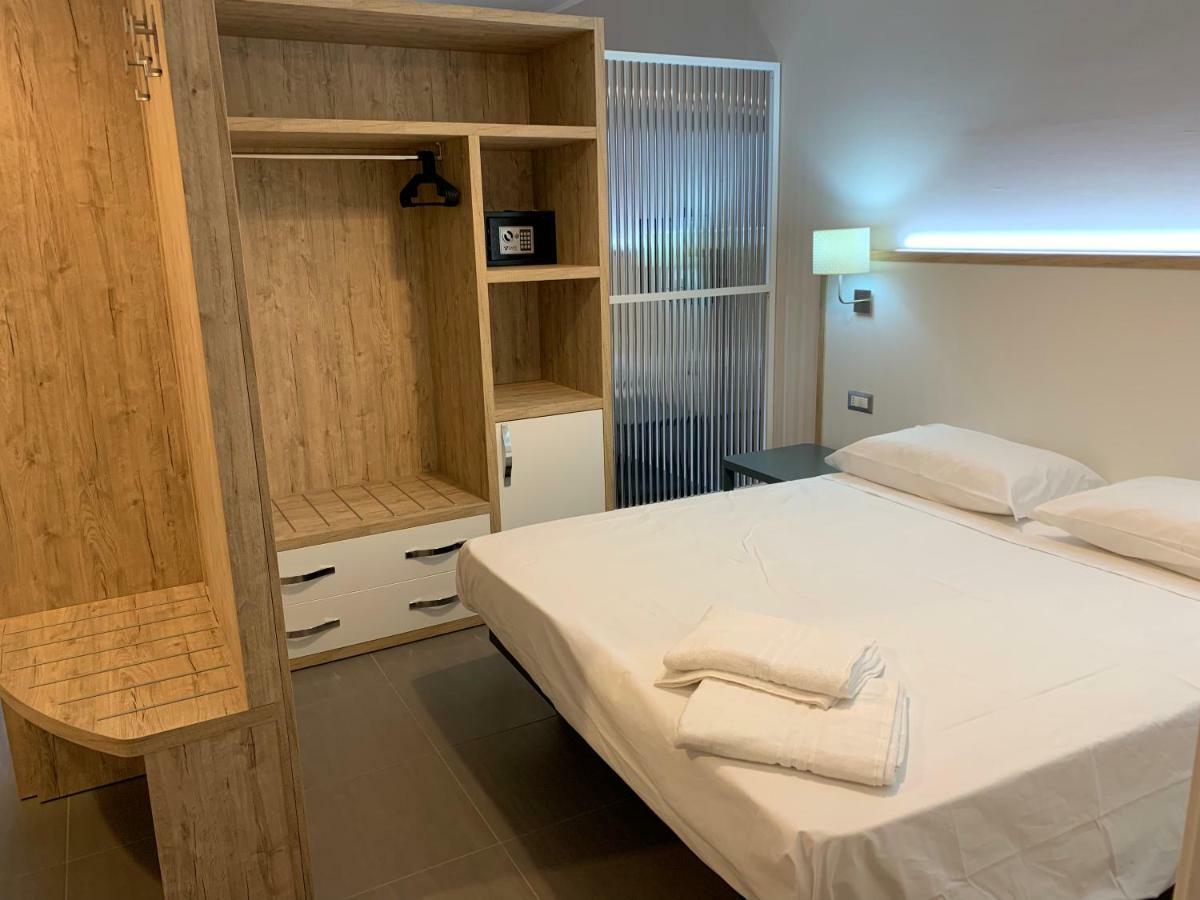 Red'S Apartments 토레 멜리사 외부 사진
