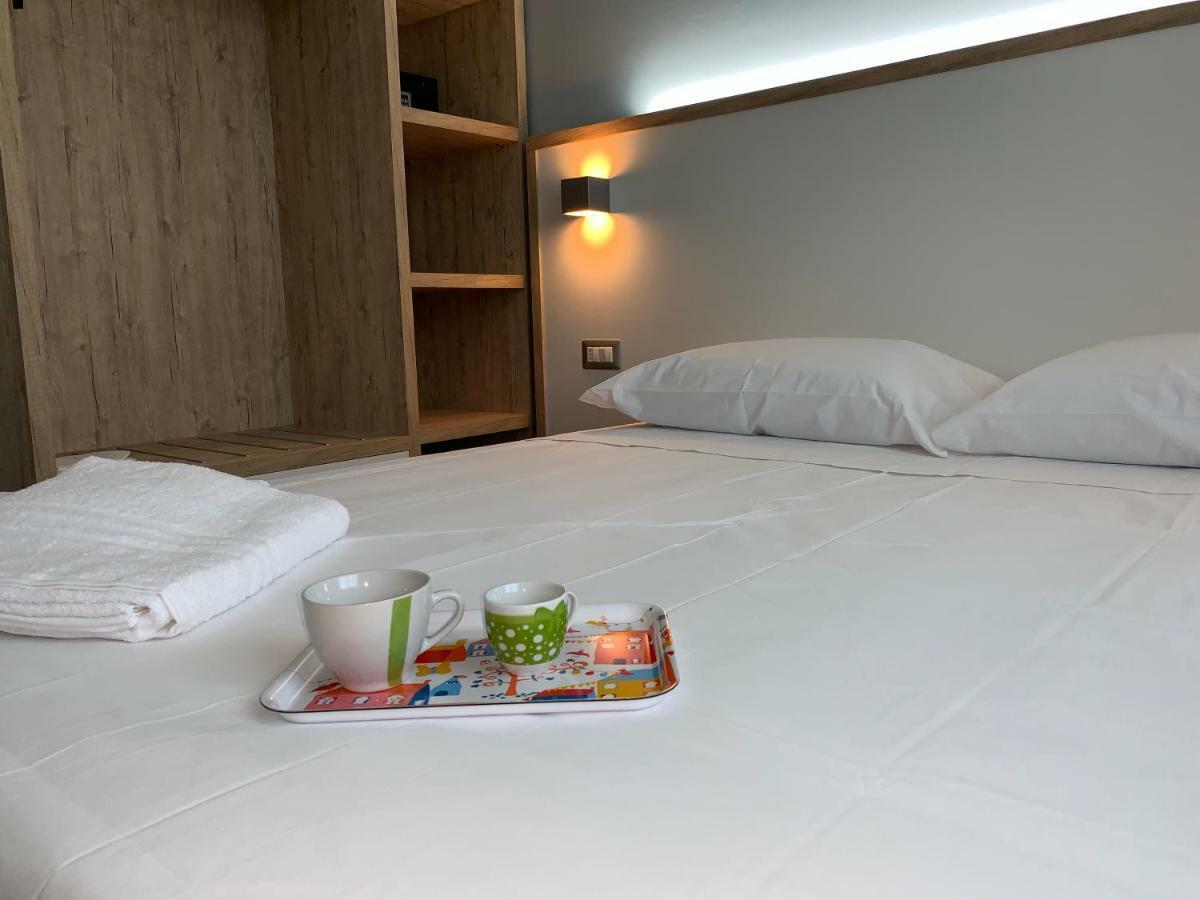 Red'S Apartments 토레 멜리사 외부 사진